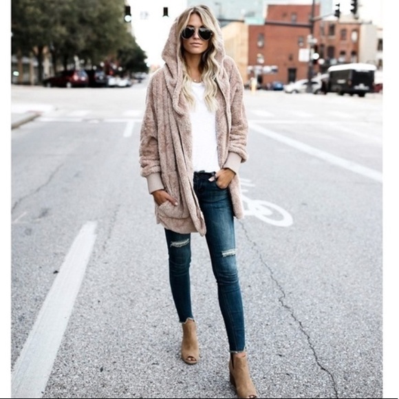 LAST ONE❗️SOFT COZY Hooded Jacket - Medium - Picture 2 of 7